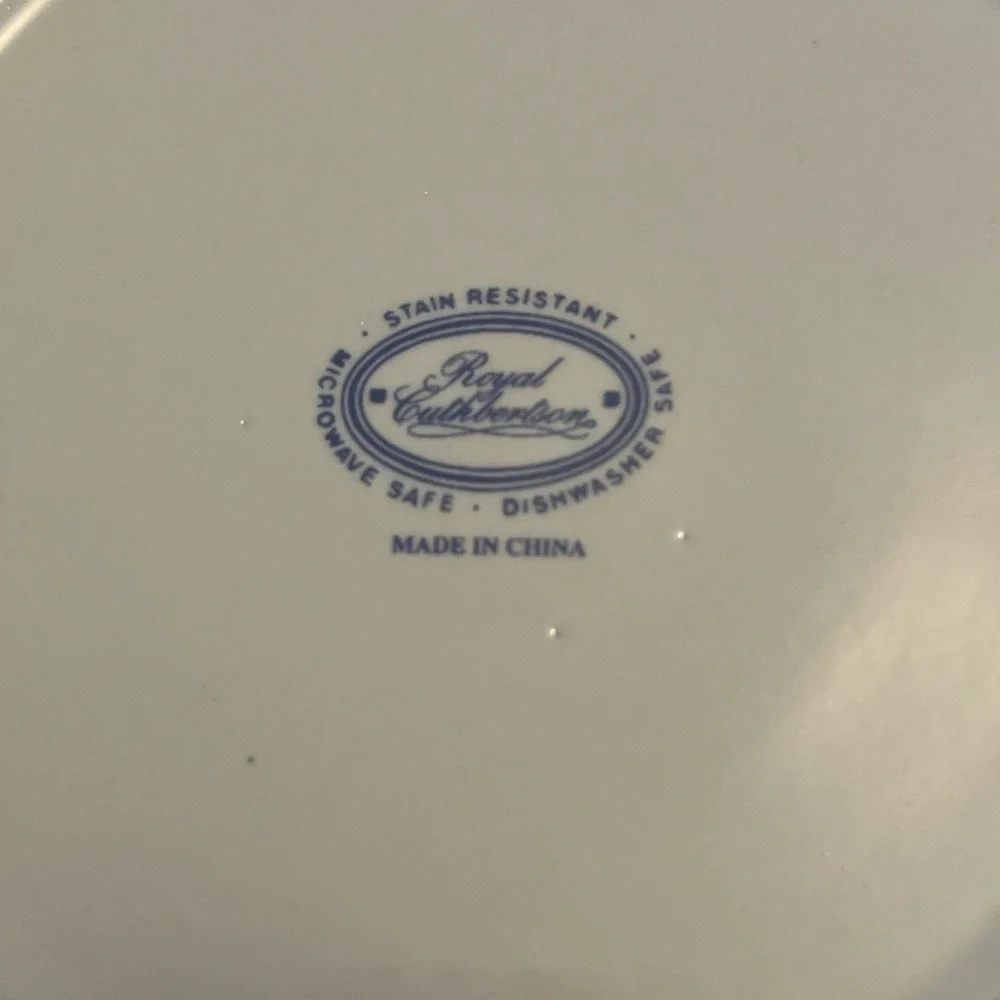 Royal Gluthberg blue and White Porcelain Dinner Plates